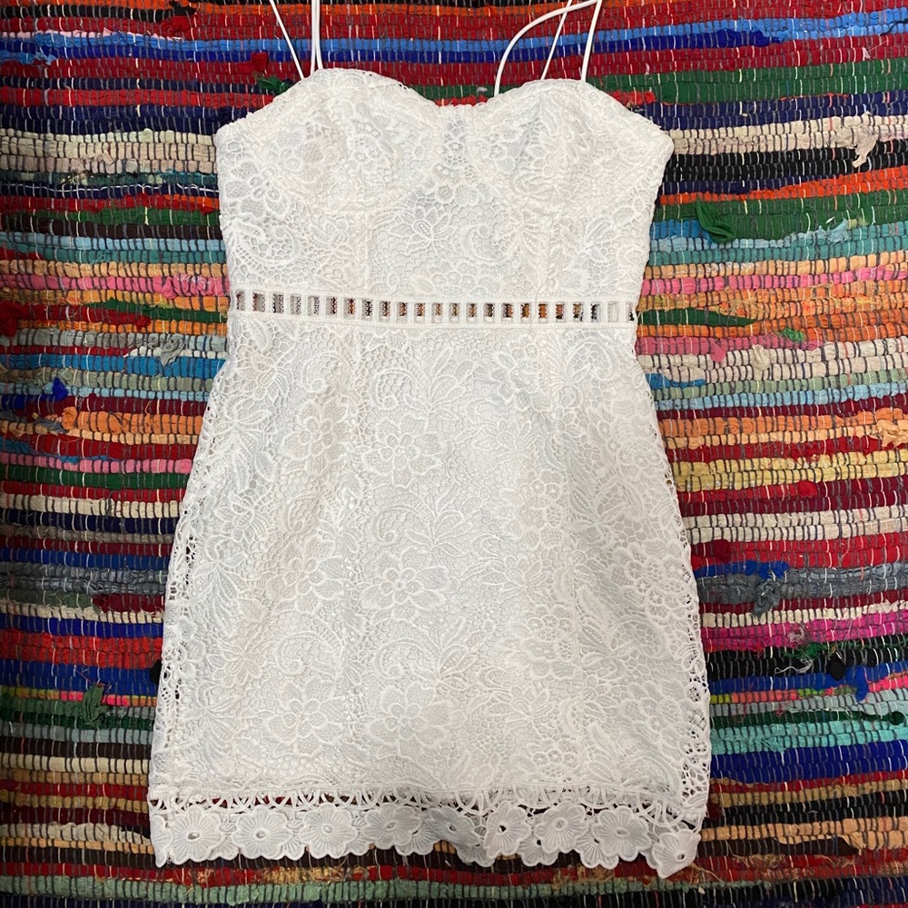 Forever 21 lace dress Size Small